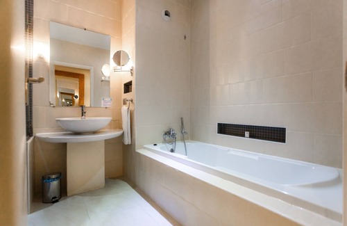 Toamasina Hotel | Hotel Calypso