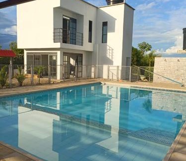 Villavicencio Hotel | Hotel Campestre Chiriguare Resort