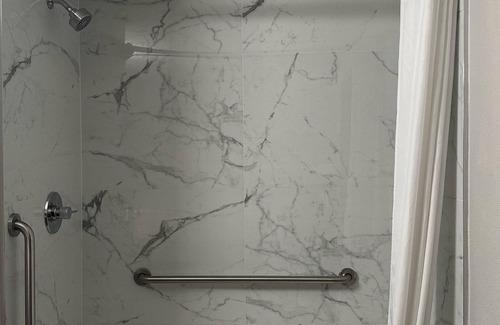 Carrollton Hotel | Hotel Casa by Arya