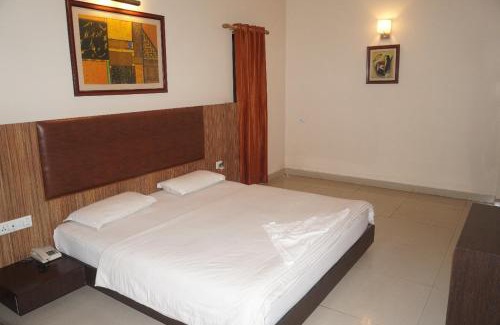 Rudrapur Hotel | HoTEL CENTER POINT