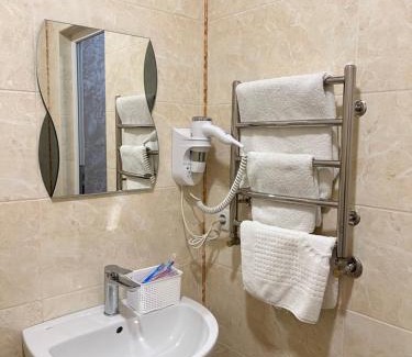 Uman Hotel | Hotel Chicago