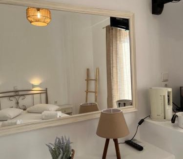 Antiparos Hotel | Hotel Chrisoula