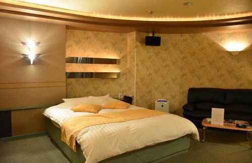 Oita Hotel | Hotel Coco de Sole & Coco de Mono(Love Hotel)