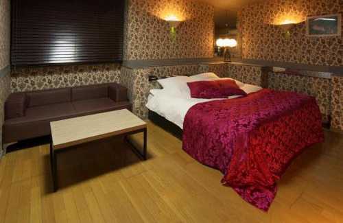 Tosu Hotel | Hotel Coco-Palm (Love Hotel)