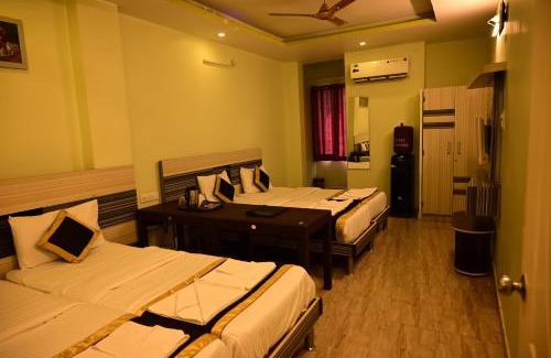 Deoghar Hotel | Hotel Comfort and Terrace Lounge
