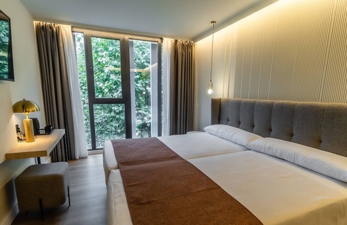 Padron Hotel | Hotel Corona de Padrón