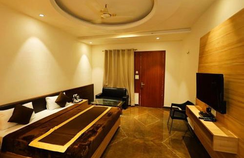 Bareilly Hotel | HOTEL Darbar-E-Khas Near Bypass Road - Providing Restaurant - Parking And Free Wi-fi Facility - A Luxurious Hotel In Bareily