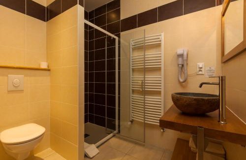 Le Bourg-d'Oisans Hotel | Hotel Des Alpes