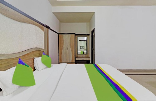 Fatehabad Hotel | Hotel Divinity