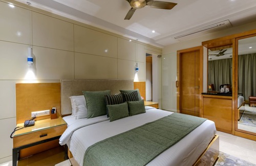 Itarsi Hotel | Hotel Express 11