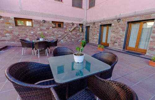 Buira Hotel | Hotel Flor De Neu