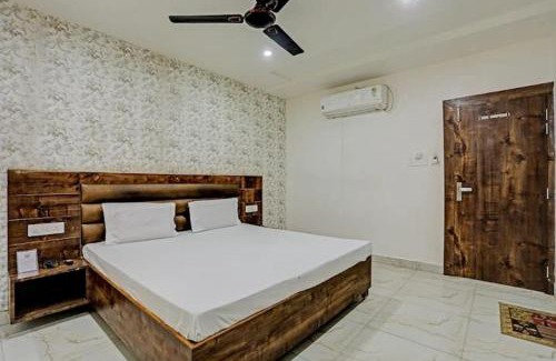 Kasganj Bed & Breakfast | Hotel Ganga palace