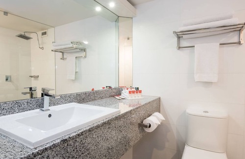 Adelaide Central Business District Hotel | Hotel Grand Chancellor Adelaide