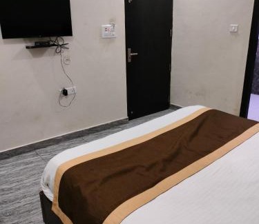 Bareilly Hotel | Hotel Hirapanna