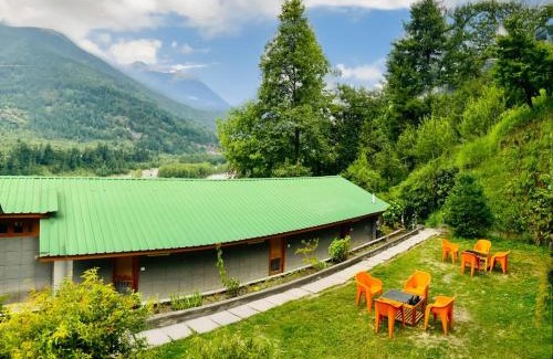 Raiganj Hotel | Hotel Hollywood Manali - Scenic River & Mountain View With Premium Rooms Near Mall Road
