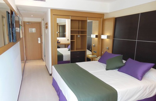 Colonia Sant Jordi Hotel | Hotel Isla de Cabrera