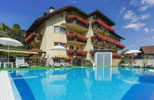 St. Michael/San Michele Hotel | Hotel Alexandres