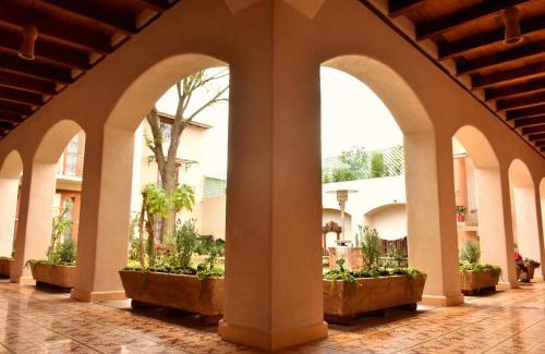 De Mexicanos Hotel | Hotel Junvay