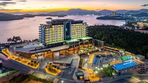 Dolsan-eup Hotel | Hotel JCS Yeosu