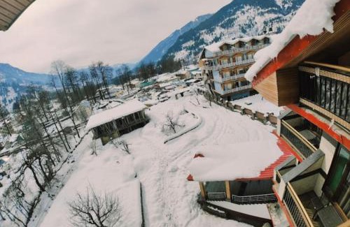 Bashisht Hotel | Hotel Jogini Height's - Chandra A S Hospitality