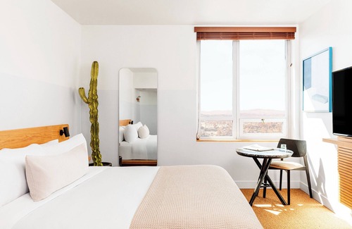 Los Angeles Hotel | Hotel June West L.A., a Member of Design Hotels