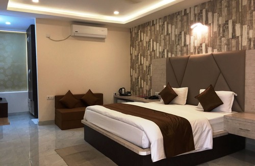 Jhansi Hotel | Hotel K3 Club Residency
