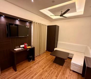 Amritsar Hotel | Hotel KABIR ROYAL