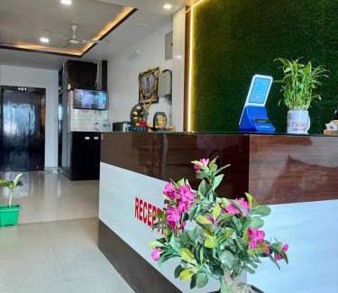 Bhopal Hotel | Hotel Komal Palace Anand Nagar