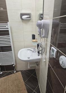 Frydek-Mistek Hotel | Hotel Korek