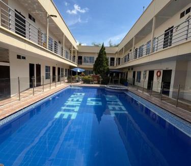 La Macarena Hotel | Hotel la fuente j.n