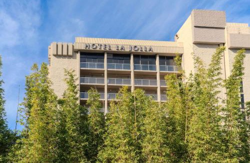 La Jolla Shores Hotel | Hotel La Jolla, Curio Collection by Hilton