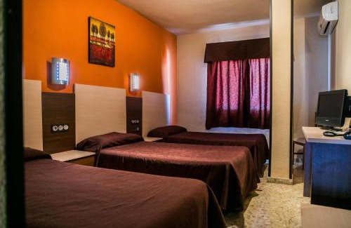 Iznalloz Hotel | Hotel La Nava