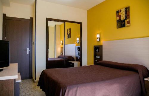 Iznalloz Hotel | Hotel La Nava