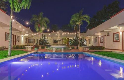 Santa Elena Hotel | Hotel Lagoon - Pet Friendly