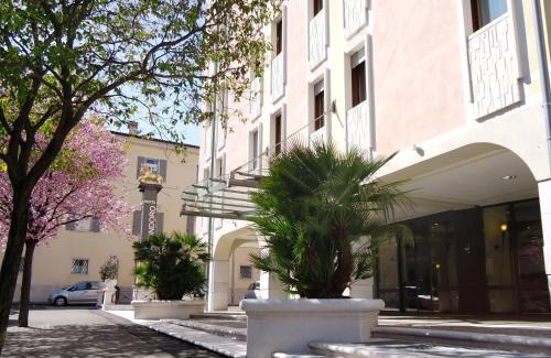 Rovereto Hotel | Hotel Leon d'Oro