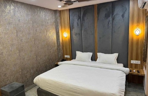 Chitrakoot Hotel | Hotel Maa Parvati Residency - Chitrakoot