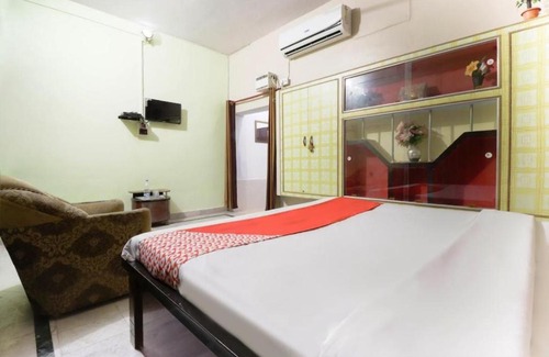 Misrikh Apartment | Hotel madhava