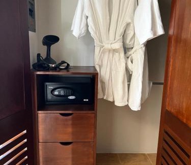 Celestun Hotel | Hotel Manglares Cabaña Pelicano