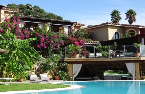 Villasimius Hotel | Hotel Mariposas