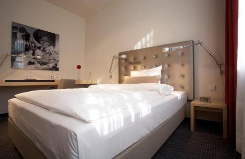 Ruettenscheid Hotel | Hotel Maximilians