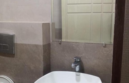 Hyderabad Hotel | Hotel Metro Express- Abids