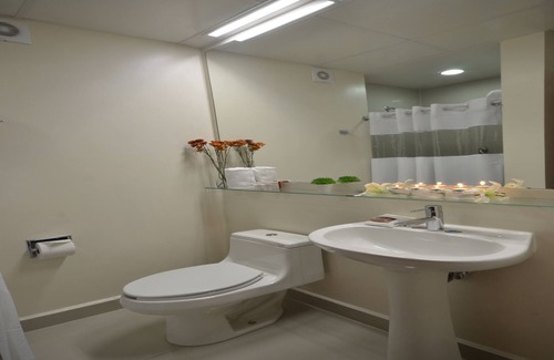 Apodaca Hotel | Hotel Misión Express Monterrey Aeropuerto La Fe