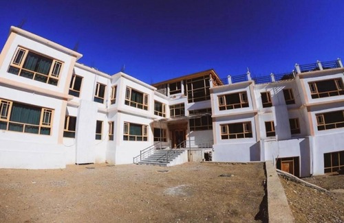 Kargil Hotel | Hotel Nunkun Residency- Kargil