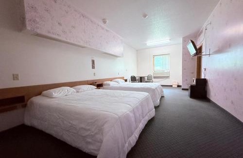 Ida County Hotel | Hotel O Castle Town Ida Grove Hwy 175