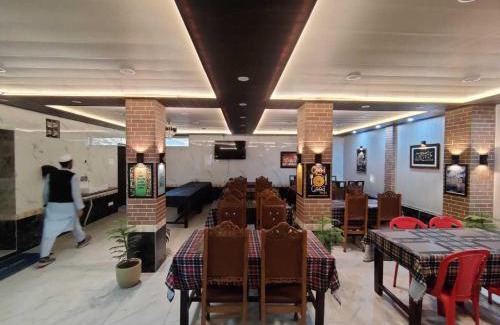 Srinagar Hotel | Hotel O Graceland