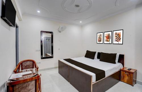 Greater Noida Hotel | Hotel O Jagdamba Homestay Hotel & Guest House