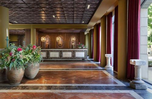 Centro - Sagrario Hotel | Hotel Palacio de Santa Paula, Autograph Collection