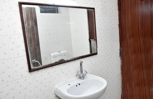 Khajuraho Hotel | Hotel Paramod Palace