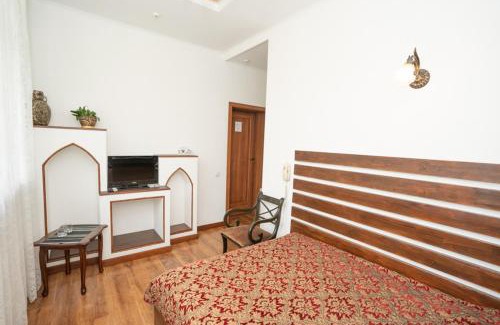 Holosiivskyj Hotel | Hotel Piano