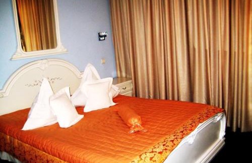 Buzau Hotel | Hotel Pietroasa